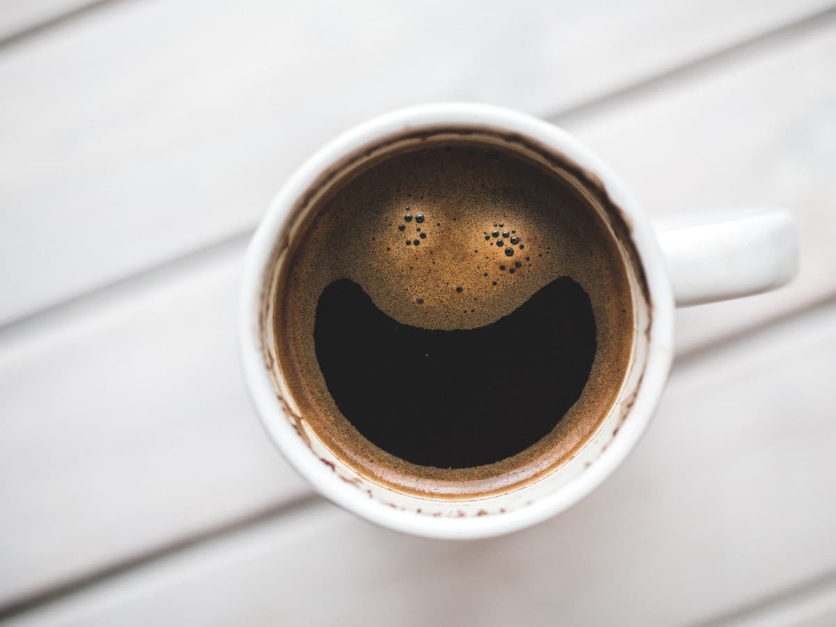 Como melhorar o humor: 6 alimentos que transformam o seu dia